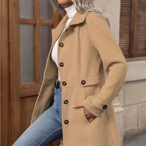 Classic Tan Single-Breasted Women's Coat
